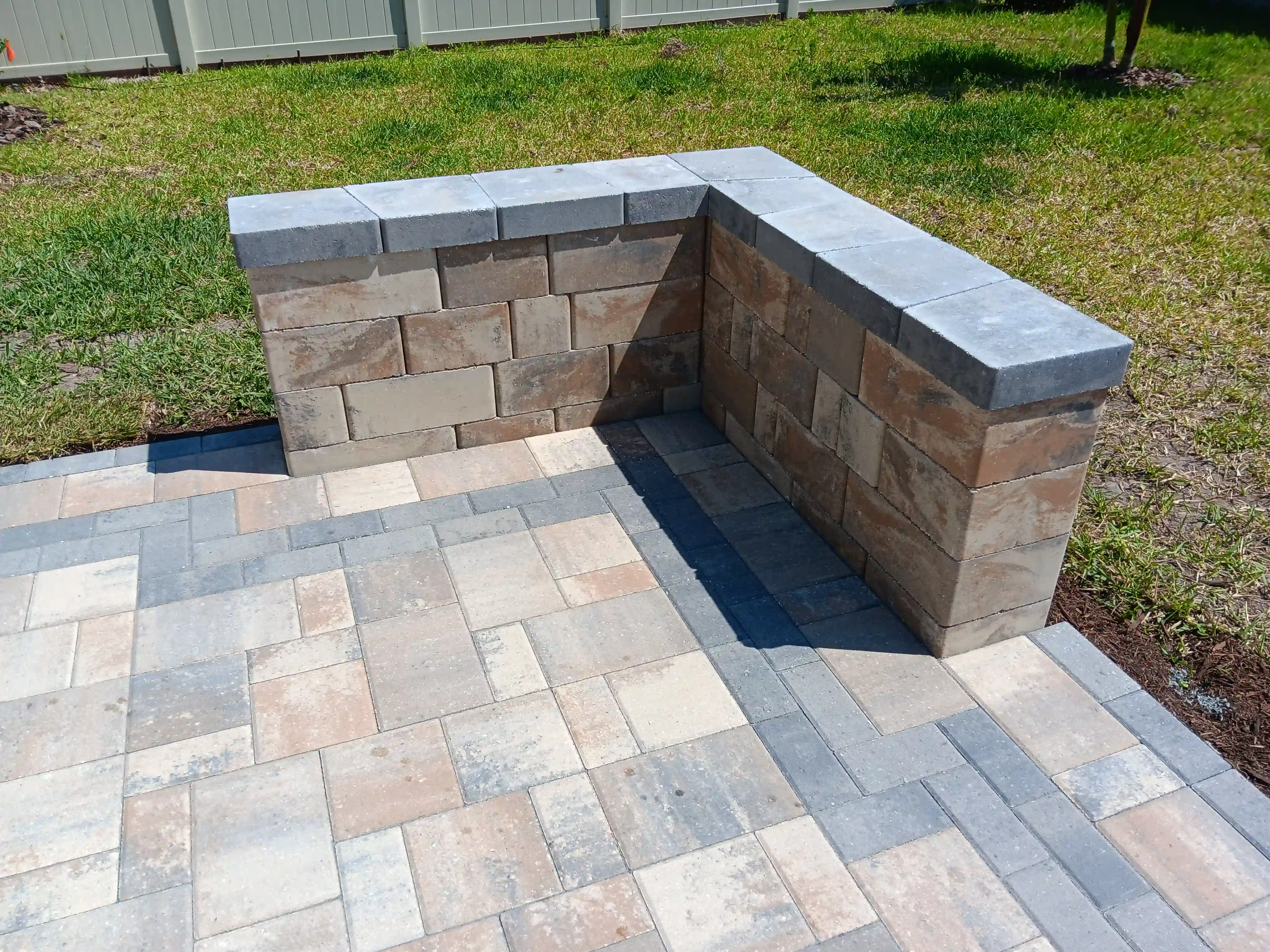 Decorative corner wall